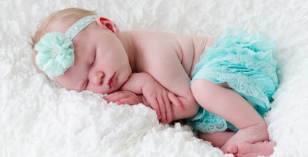 Neugeborenenshooting mit Lia