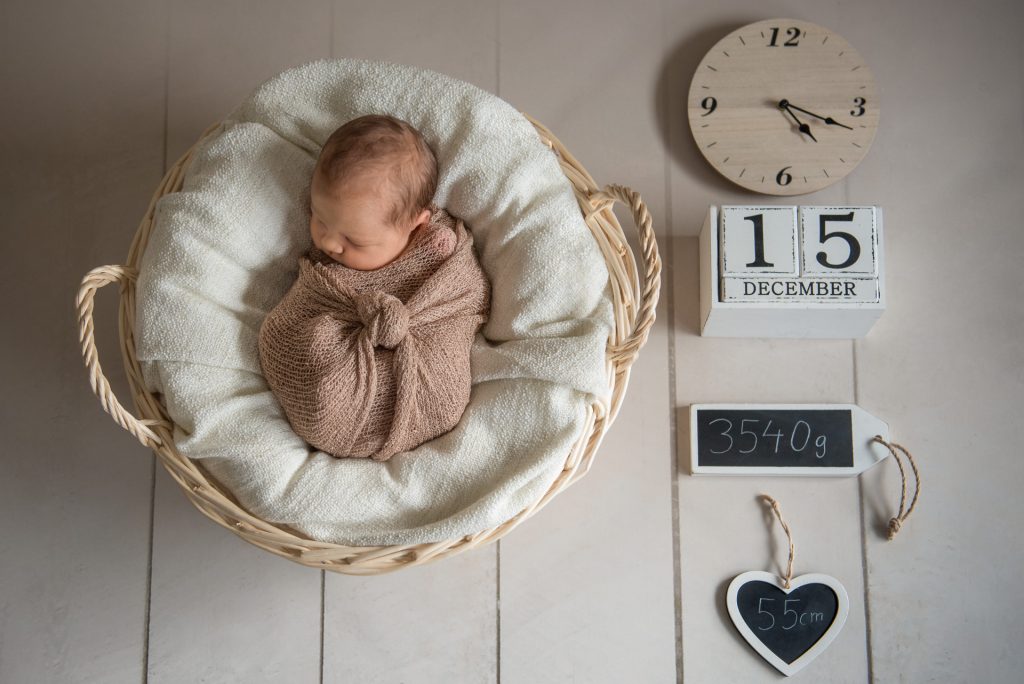 Neugeborenenshooting-Babyshooting-Babyfotos-Fotograf-Paderborn-Rietberg