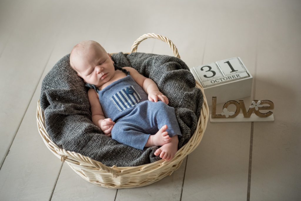 Neugeborenenshooting-Babyshooting-Fotograf-Paderborn-Homeshooting