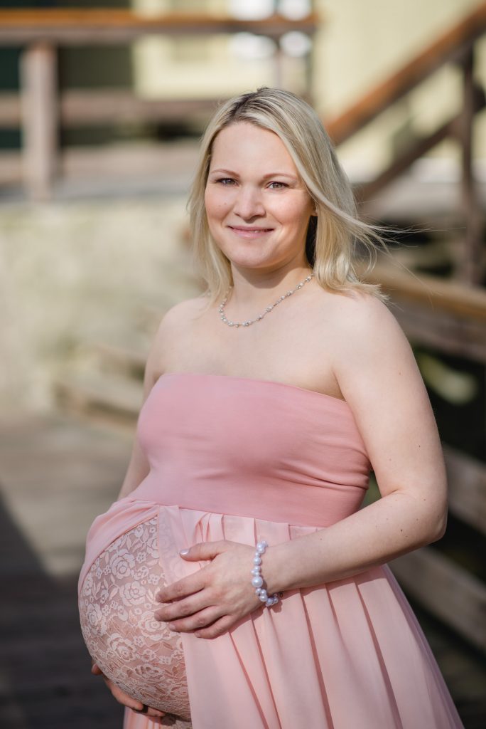 Babybauch-Familienshooting-Babybauchshooting-Schwangerschaft-Schwangerschaftskleid-Fotograf-Paderborn-Nadine-Kollakowski-Fotografie