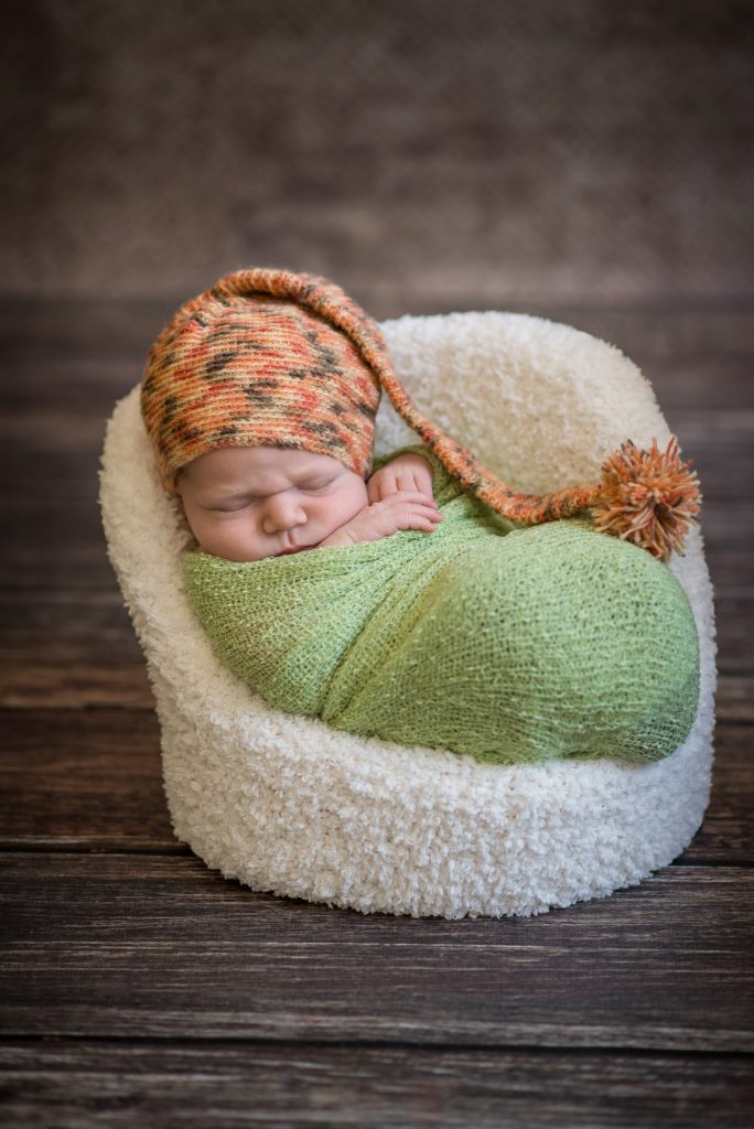 Neugeborenenshooting-Babyshooting-Bielefeld-zuHause-Homestory-NadineKollakowskiFotografie-FotografPaderborn