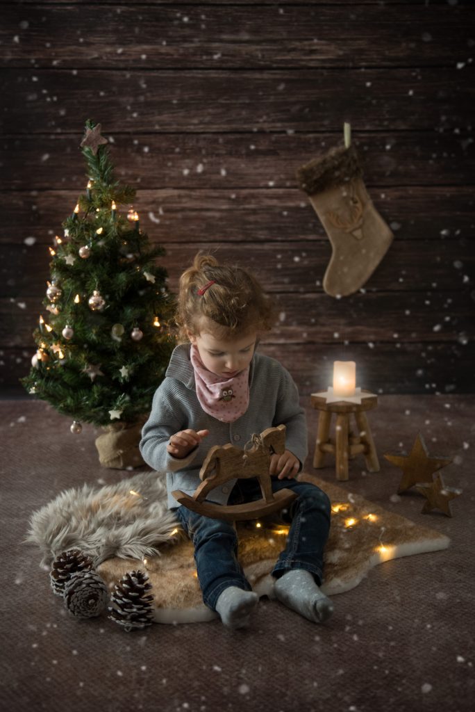 WeihnachtsshootingPaderborn-KinderWeihnachtsbilderPaderborn-WeihnachtsgeschenkPaderborn-FotografPaderborn-NadineKollakowskiFotografie